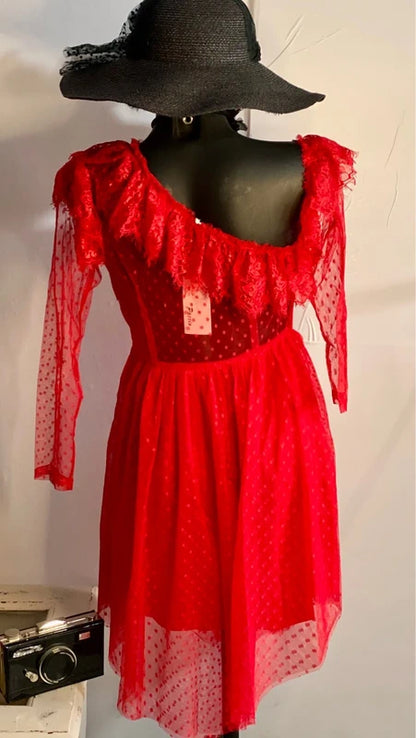 Abito Rosso In Tulle Con Pois Maniche In Pizzo Misure In Foto
