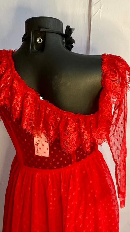 Abito Rosso In Tulle Con Pois Maniche In Pizzo Misure In Foto