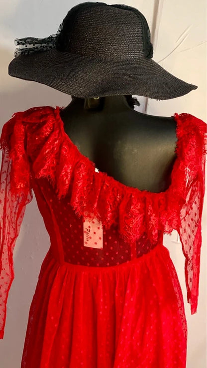 Abito Rosso In Tulle Con Pois Maniche In Pizzo Misure In Foto