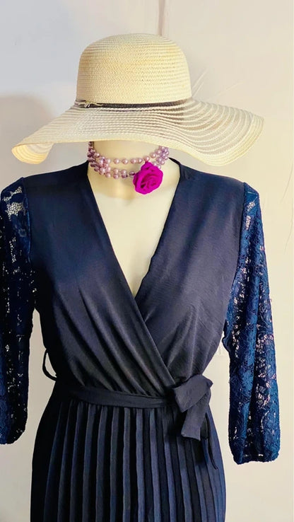 Abito Lungo Plissettato In Pizzo Misure In Foto