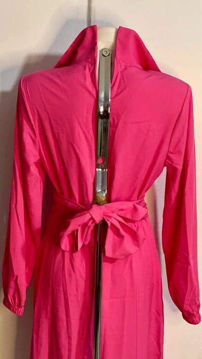 Bellissima Tuta Elegante Con Fusciacca a Cintura misure nelle foto