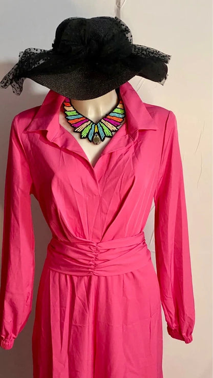 Bellissima Tuta Elegante Con Fusciacca a Cintura misure nelle foto