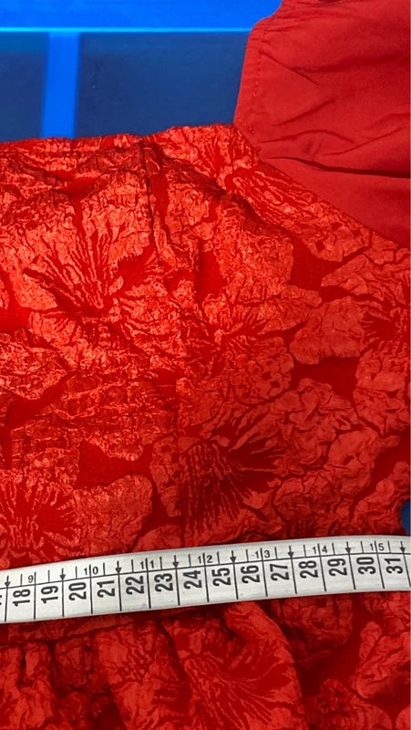 Vestito rosso Vestibilita’ XS fino alla M misure in foto