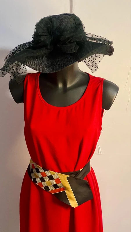 Abito Rosso Longuette Curvy Misure In Foto