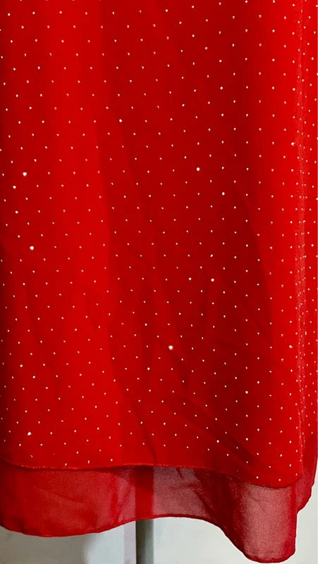 Abito Rosso Curvy Con Strassini & Spilla da una L fino ad una Taglia 60 Misure nelle Foto