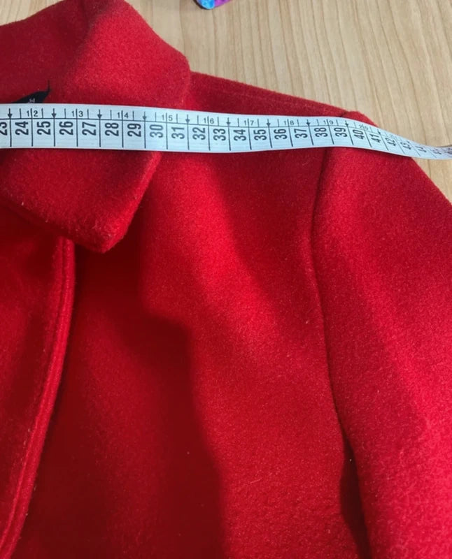Cappotto Rosso Con Cintura e Tubino