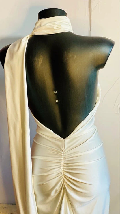 Abito Bianco Luminoso con stola fissa Vestibilita’ dalla XS alla M