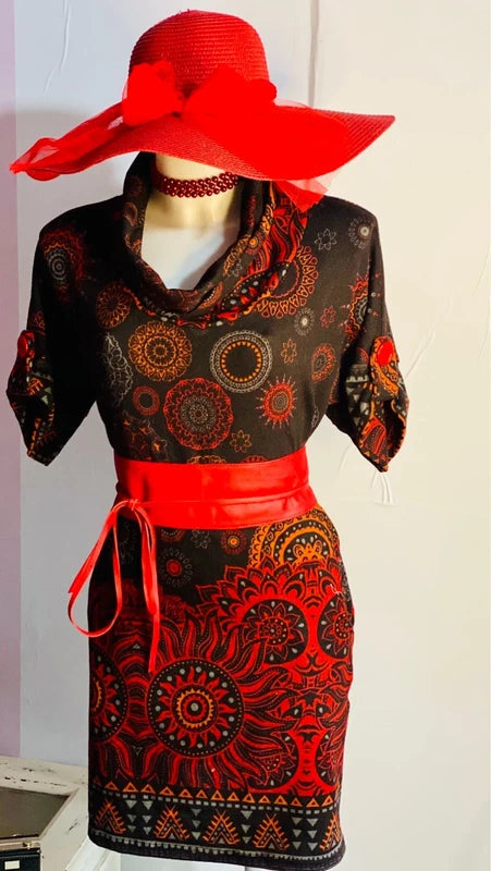 Abito Longuette Mezza Maniche Risvoltate Con Bottoni Misure Nelle Foto