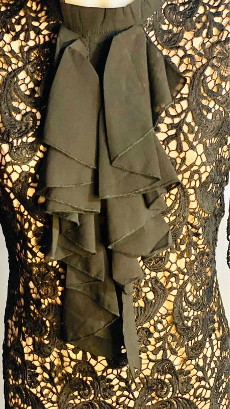 Abito Elegante midi in pizzo nero con Voilant Misure Nelle Foto