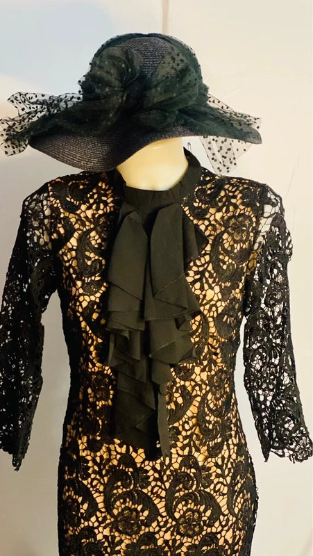 Abito Elegante midi in pizzo nero con Voilant Misure Nelle Foto
