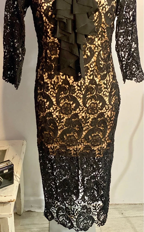 Abito Elegante midi in pizzo nero con Voilant Misure Nelle Foto