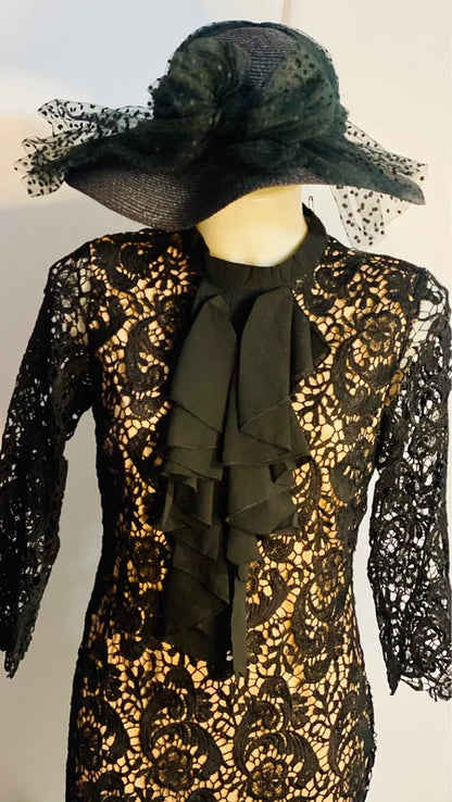 Abito Elegante midi in pizzo nero con Voilant Misure Nelle Foto