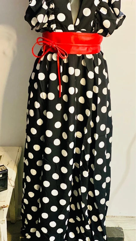 Favoloso Abito lungo a pois bianco e nero con balze Misure Nelle Foto