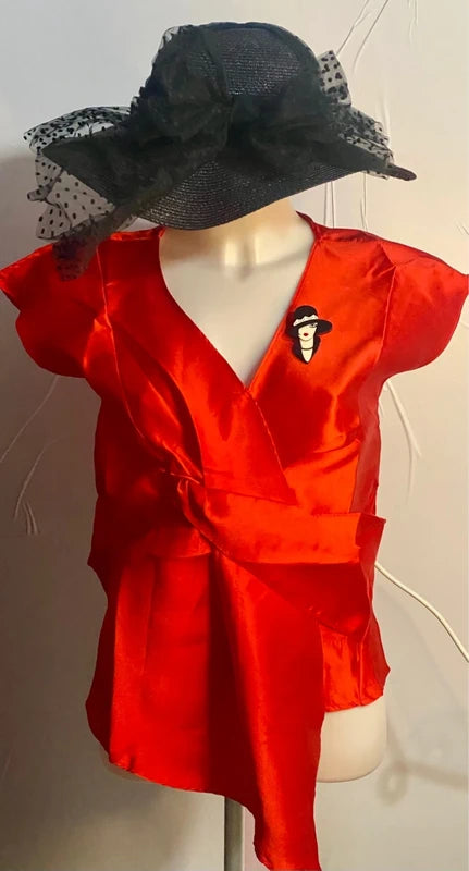Top Blusa Elegante In Raso Con Spilla con Donna Misure in Foto