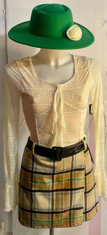 Top Maglia in Pizzo con Voilant Con Spilla & Gonna in Tartan Cappello In Regalo Misure In Foto