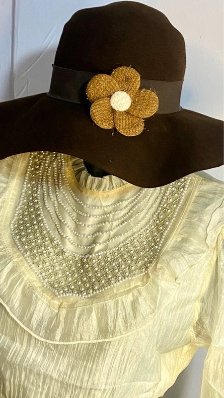 Blusa In Organza Con Perle & Gonna Misure in Foto