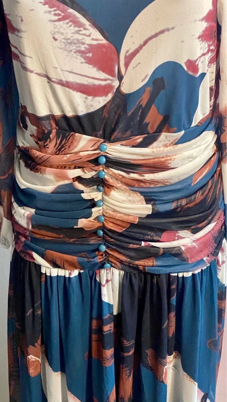 Abito lungo Curvy Shein con Spilla Floreale Decorativa Misure Nelle foto