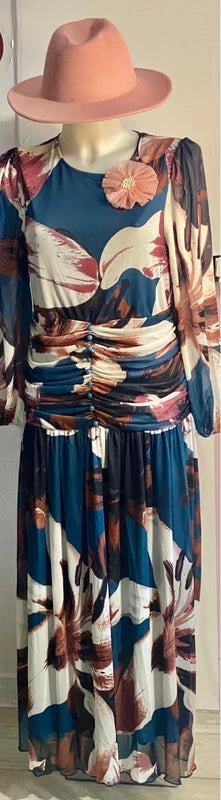 Abito lungo Curvy Shein con Spilla Floreale Decorativa Misure Nelle foto