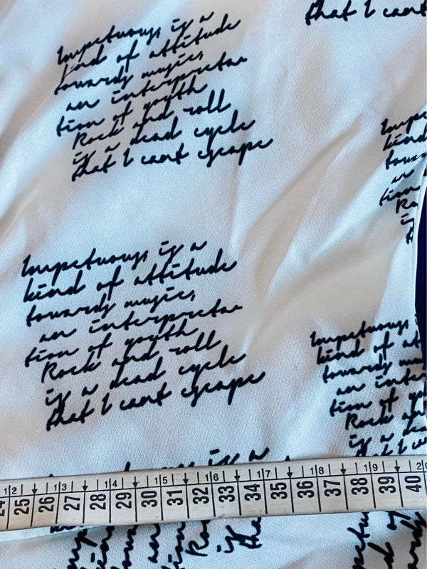 abito chemisier drappeggiato con stampa a grafia spilla decorativa Misure In Foto