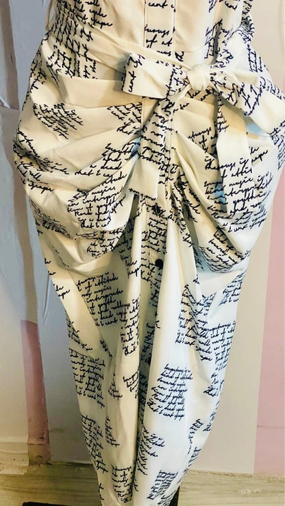 abito chemisier drappeggiato con stampa a grafia spilla decorativa Misure In Foto