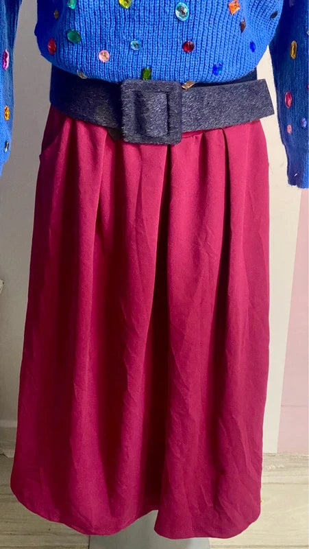 Maglione di lana con pietre decorative & Gonna Longuette Misure in Foto