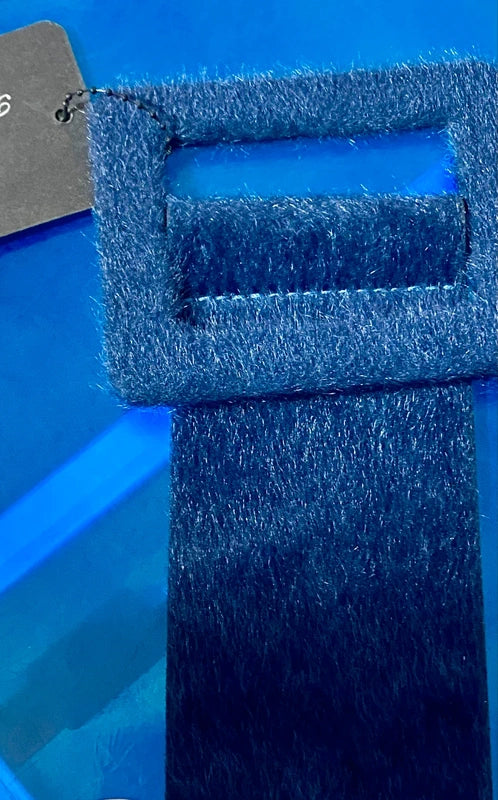 Maglione di lana con pietre decorative & Gonna Longuette Misure in Foto