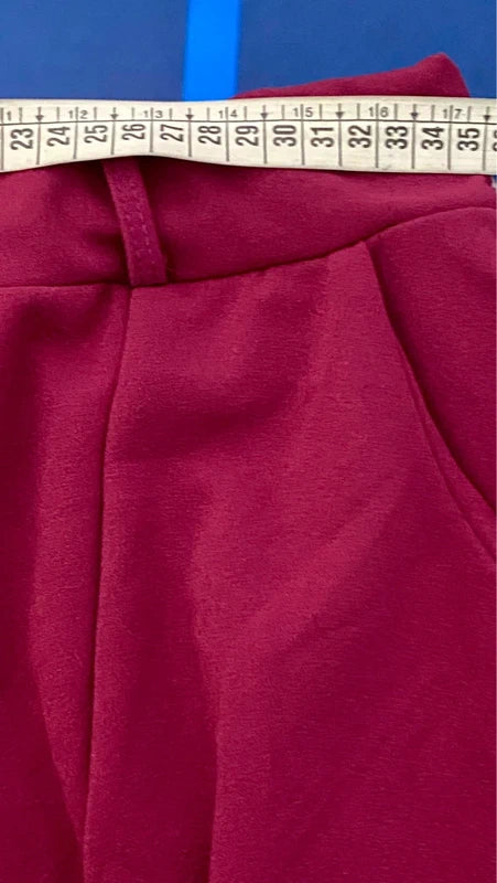 Maglione di lana con pietre decorative & Gonna Longuette Misure in Foto