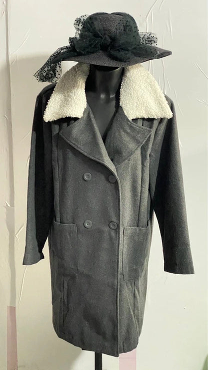Cappotto a doppiopetto Vestibilita’ Over Misure in Foto