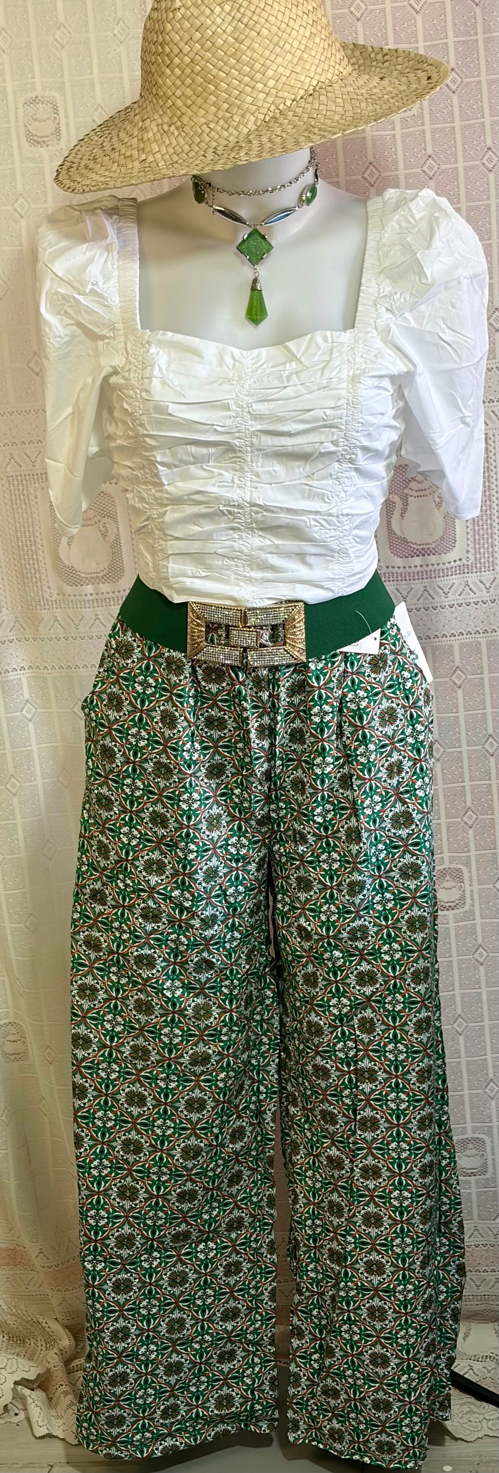 Pantalone a gamba ampia