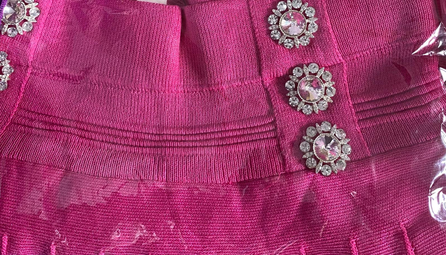 Completo con Gonna a Vita Alta & Top Misure nelle Foto