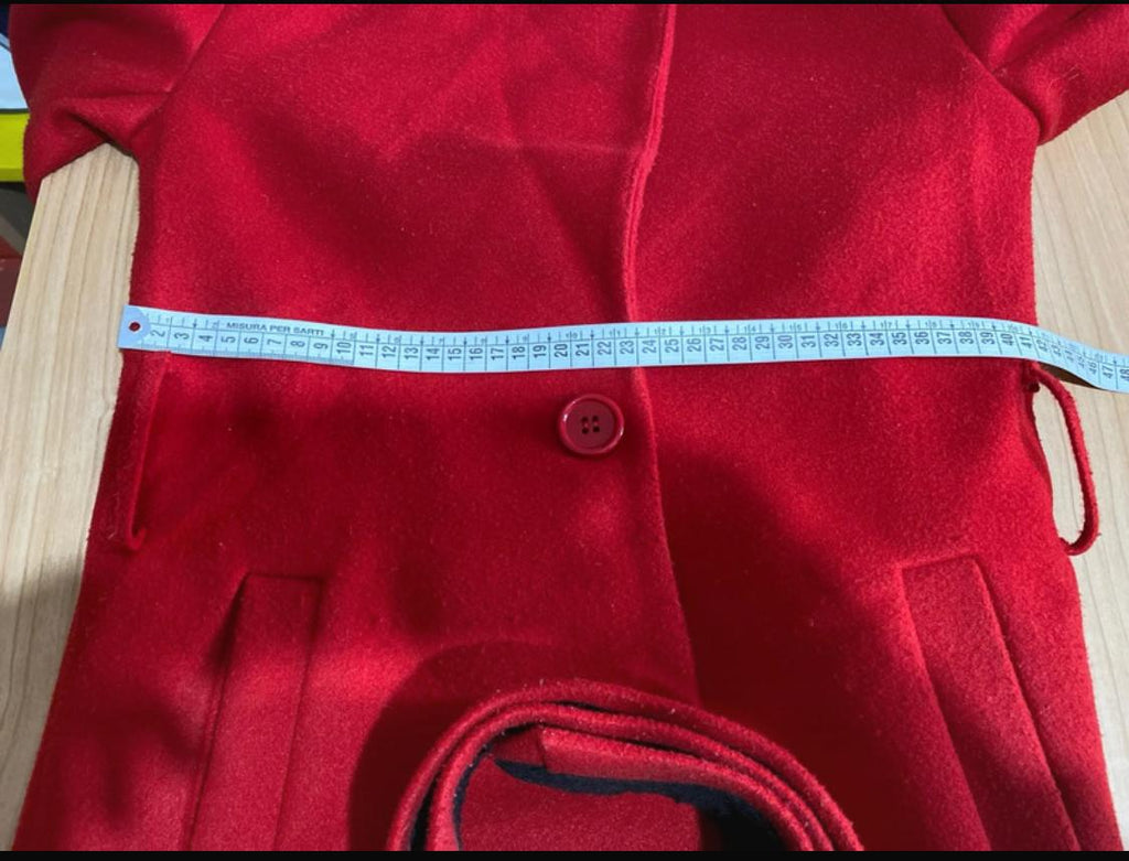 Cappotto Rosso Con Cintura e Tubino