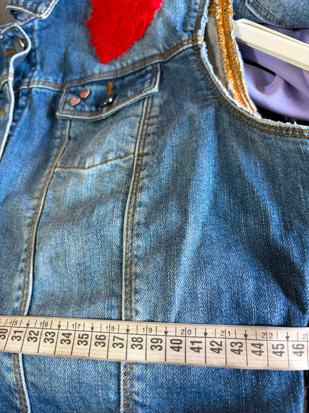 Gilet in denim con gonna