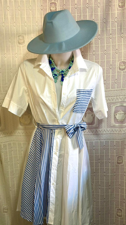 Abito a camicia asimmetrico in cotone con cintura a fusciacca