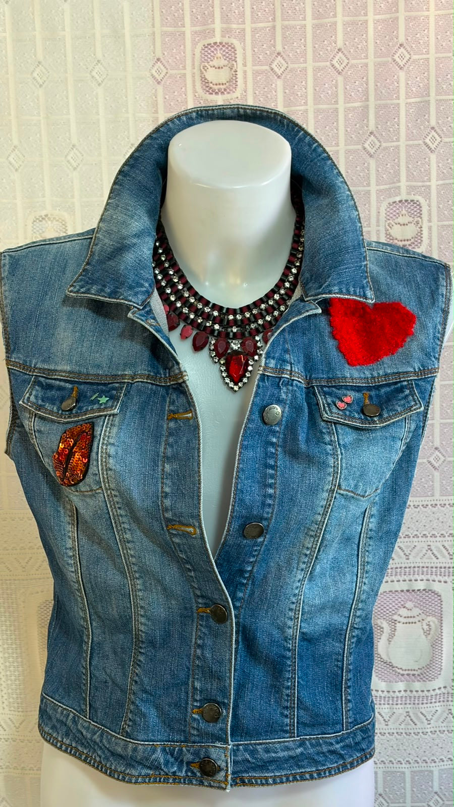 Gilet in denim con gonna