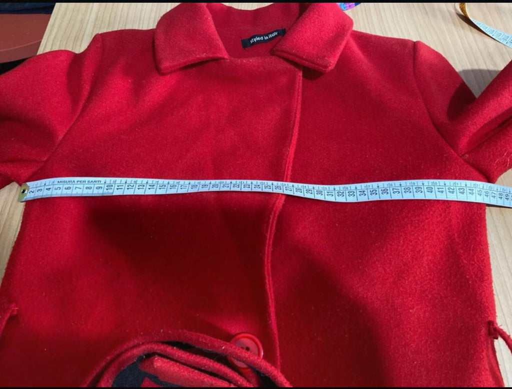 Cappotto Rosso Con Cintura e Tubino